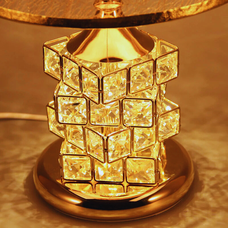 Luxeuria Luxe Golden Crystal Table Lamp – European Style